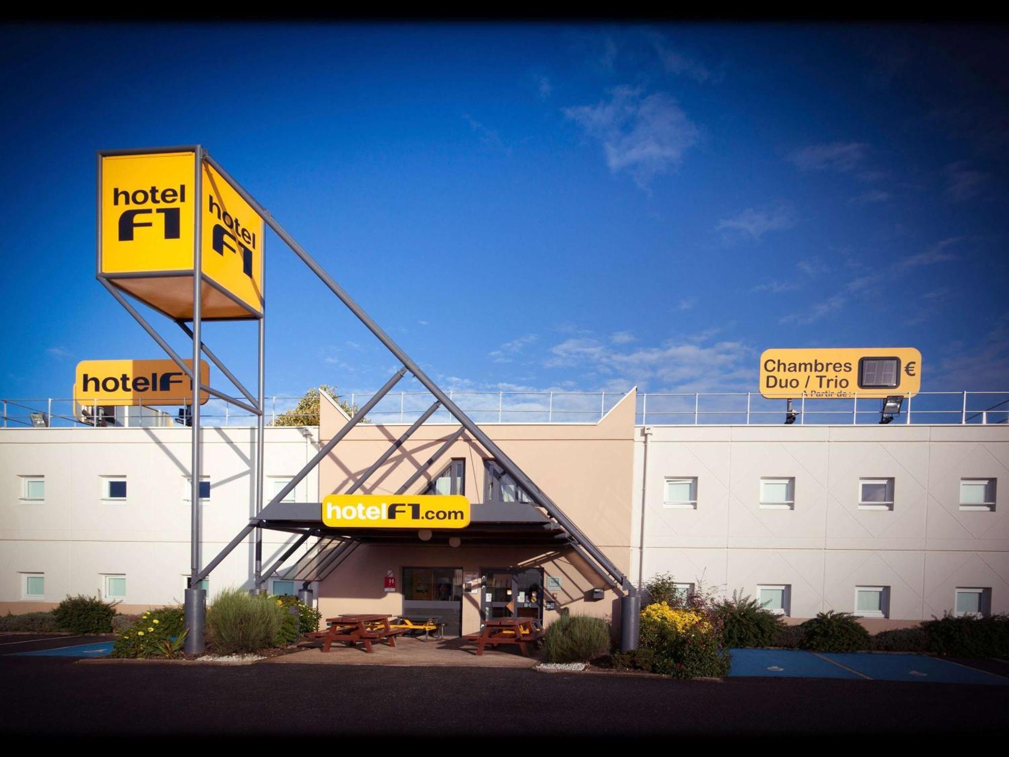 Hotelf1 Villeneuve Loubet エクステリア 写真