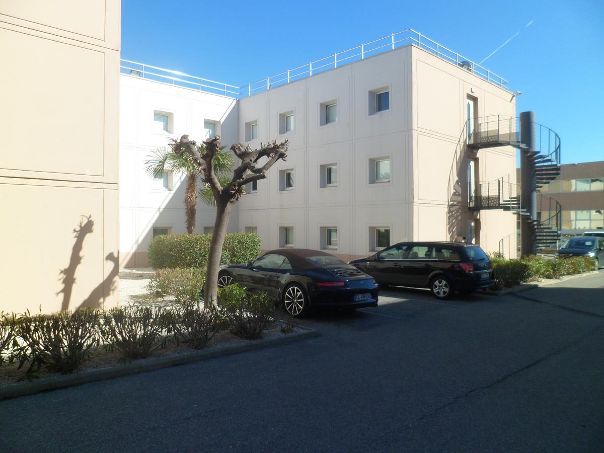 Hotelf1 Villeneuve Loubet エクステリア 写真