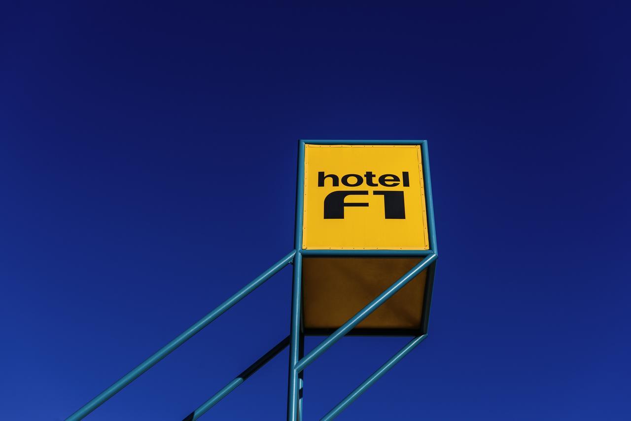 Hotelf1 Villeneuve Loubet エクステリア 写真